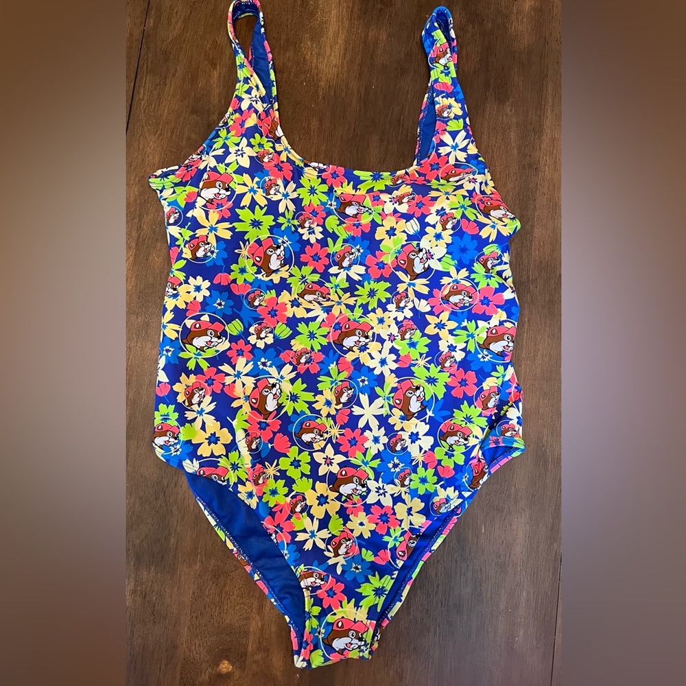 NWT Buc-ee’s One Piece Swimsuit Size M